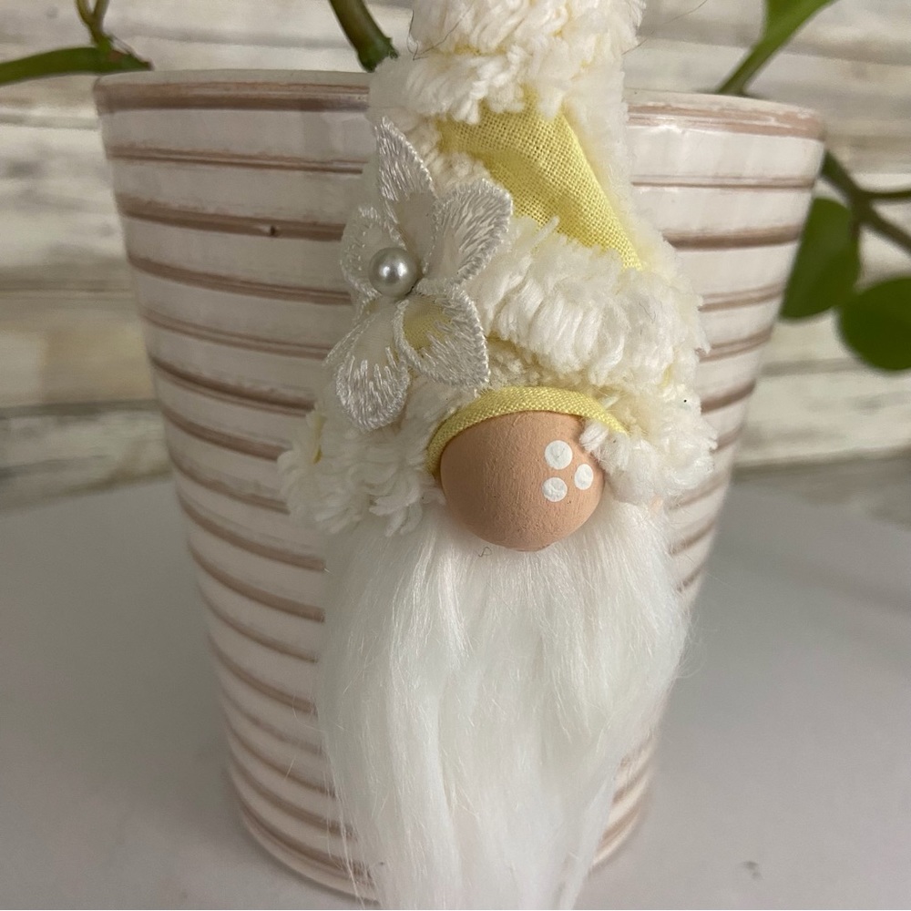 Vintage Yellow White Chenille Silver Plated Bent Spoon Gnome Ornament Faux Fur - Picture 6 of 10